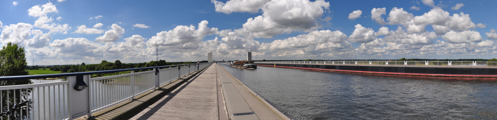 Wasserstraßenkreuz Kanalbrücke Magdeburg